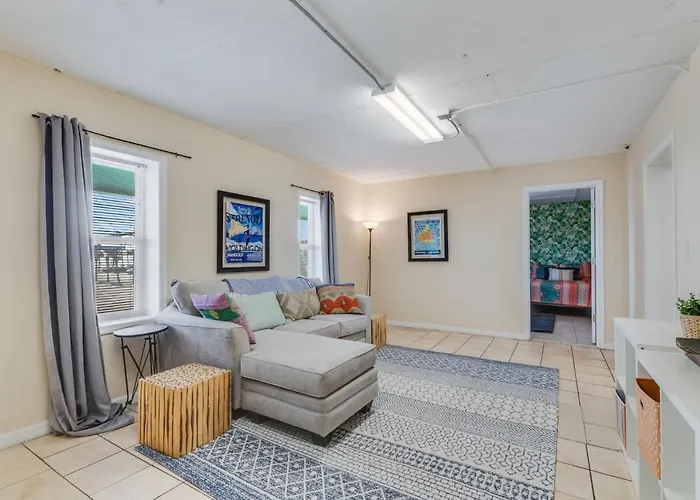 Budget Friendly In The Heart Of Gulf Shores! Gulf Shores