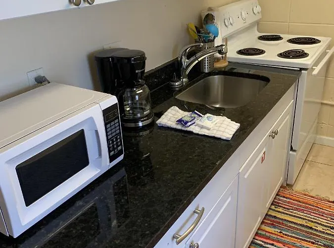 Holiday home Budget Friendly In The Heart Of Gulf Shores! *