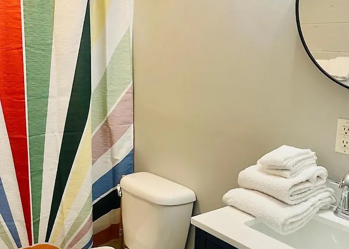 Budget Friendly In The Heart Of Gulf Shores! *