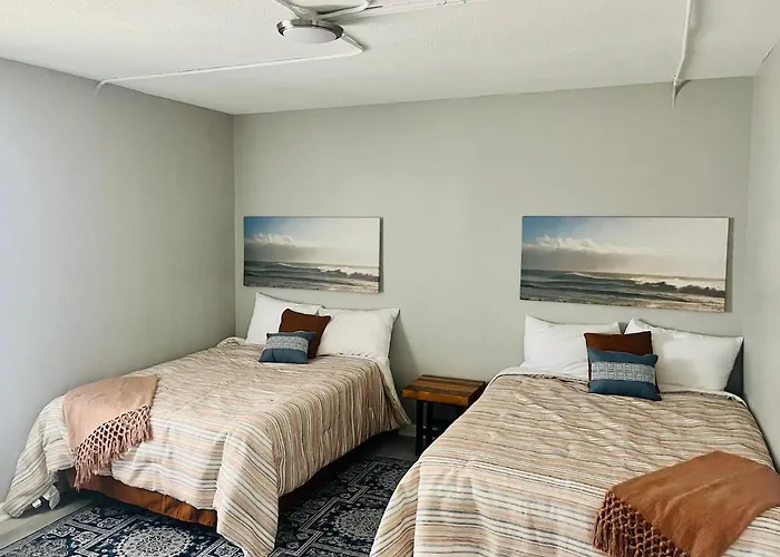 Holiday home Budget Friendly In The Heart Of Gulf Shores!