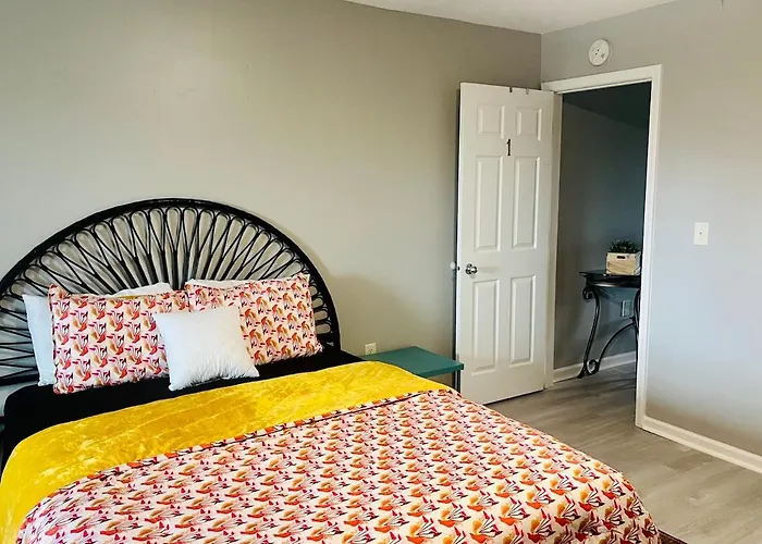 Budget Friendly In The Heart Of Gulf Shores! Gulf Shores